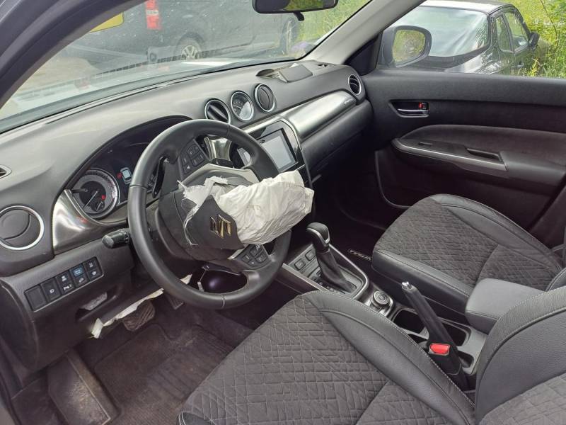 ox_suzuki-vitara-4x4-allgrip-hybrid