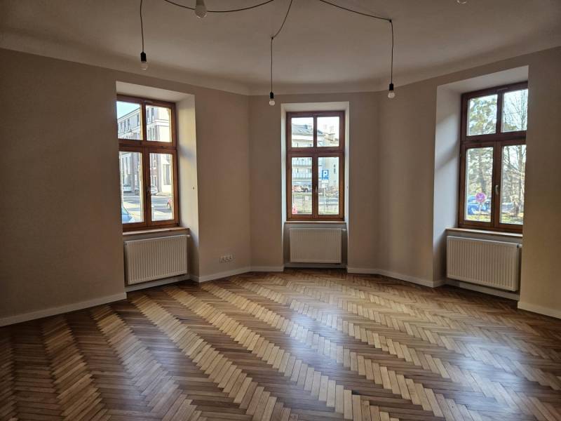 ox_160-m2-mieszkanie-lub-lokal-uzytkowy-w-centrum-cieszyna