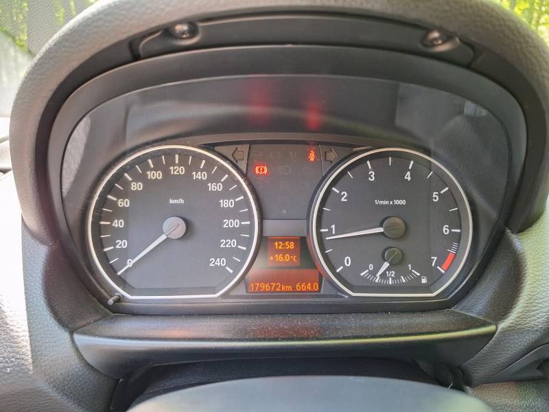 ox_bmw-e87-118i-2009r