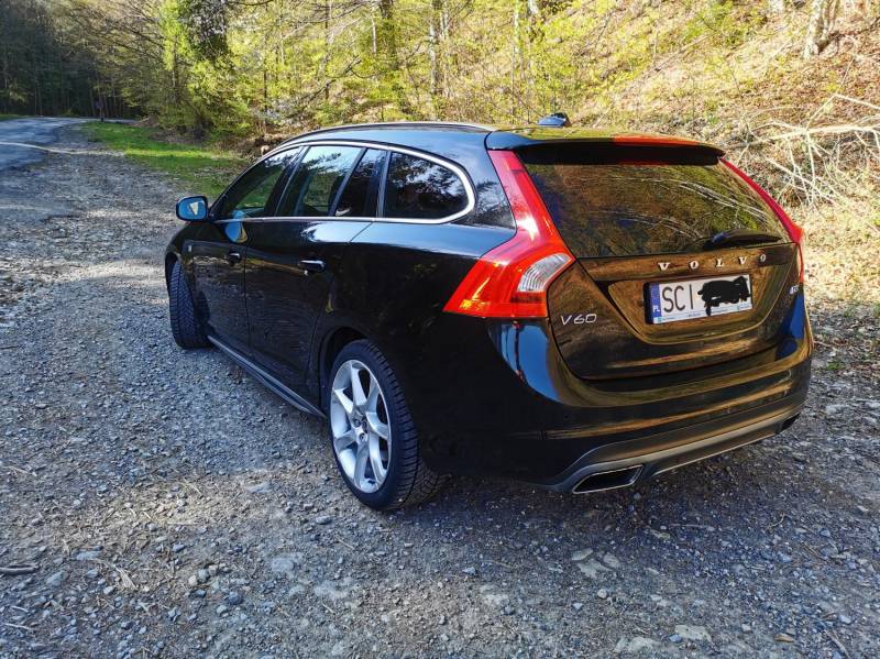 ox_sprzedam-volvo-v60-2016-r