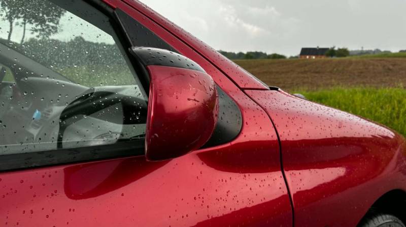 ox_sprzedam-peugeota-206-w-wersji-5-drzwiowej-rocznik-2001
