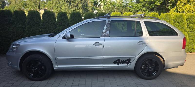 ox_skoda-octavia-4x4-niski-przebieg