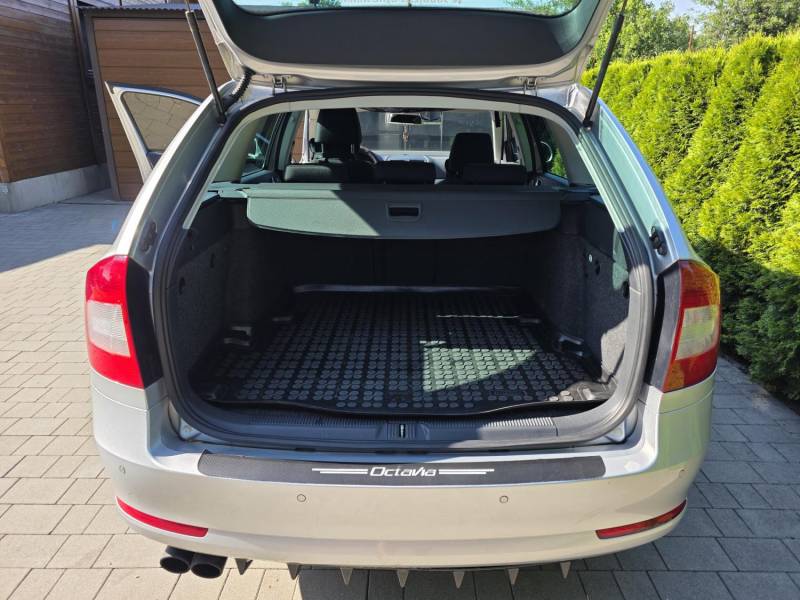 ox_skoda-octavia-4x4-niski-przebieg