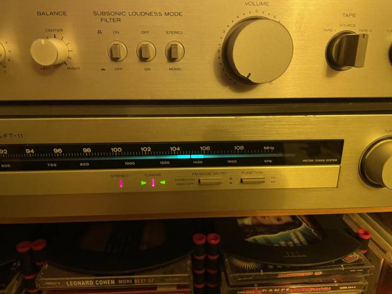 ox_tuner-stereo-vintage-hitachi-sprawny