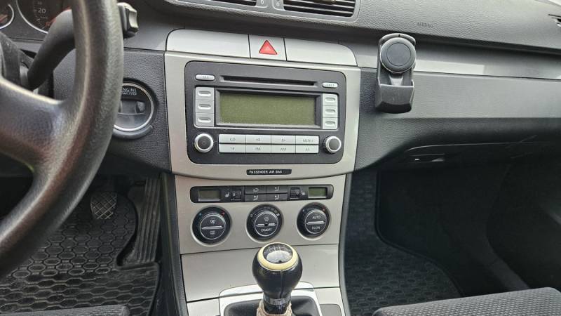 ox_vw-passat-b6-20-tdi-doinwestowany-brak-korozji