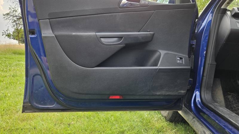 ox_vw-passat-b6-20-tdi-doinwestowany-brak-korozji