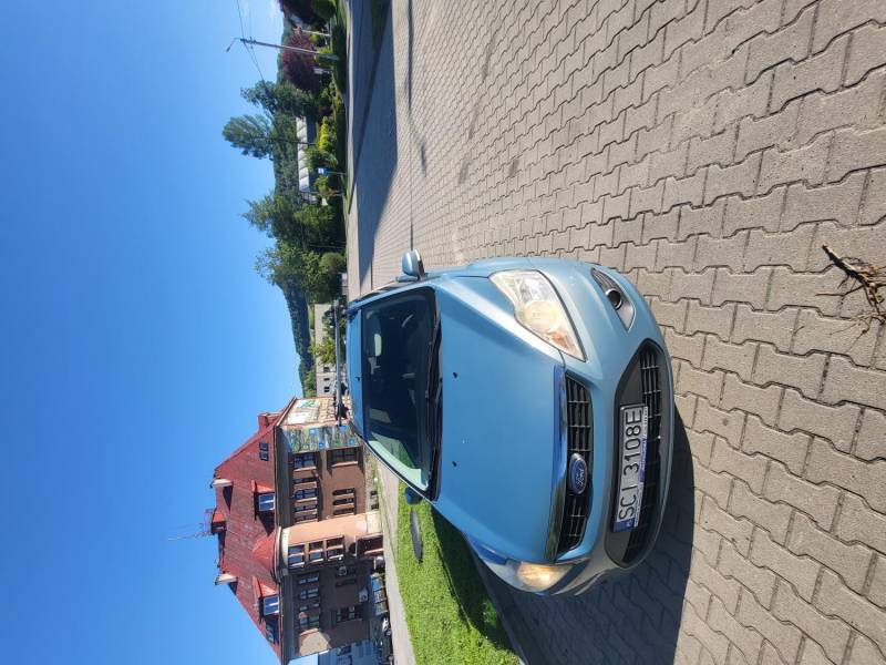 ox_sprzedam-forda-focusa
