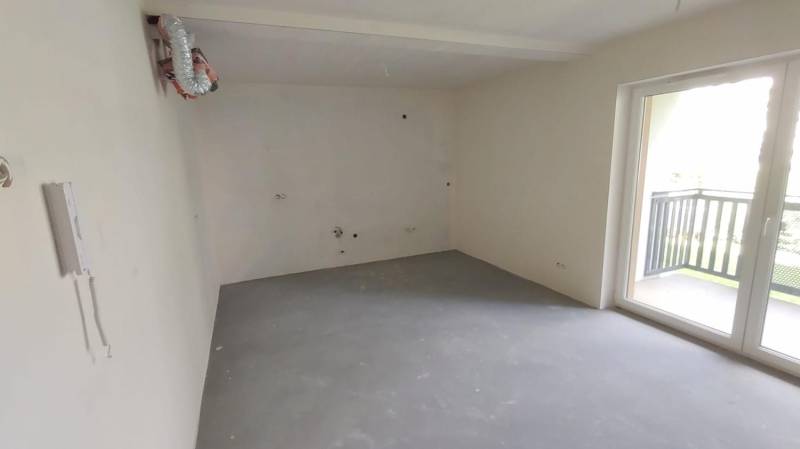 ox_ustron-centrum-2-pokoje-gladz-gipsowa-2-balkony-parking