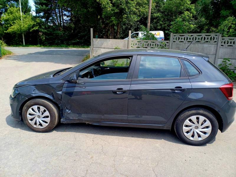 ox_volkswagen-polo-2021-10