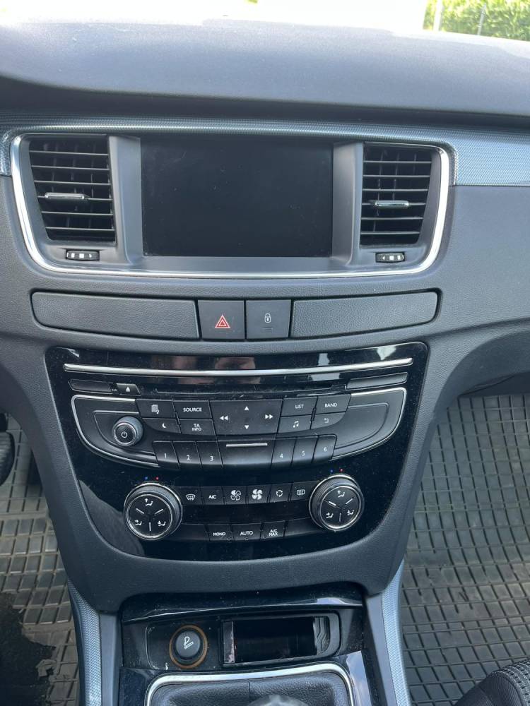 ox_peugeot-508-sw-20-hdi-140-km