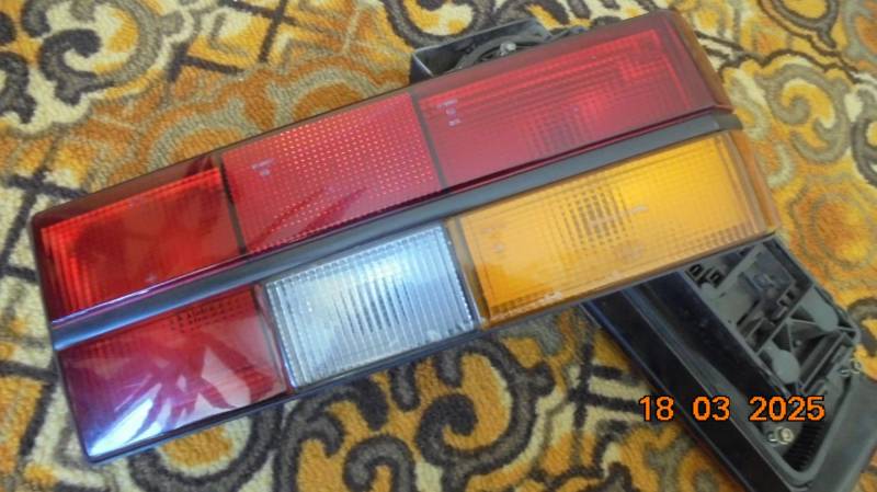 ox_sprzedam-lampy-tyl-do-audi-80