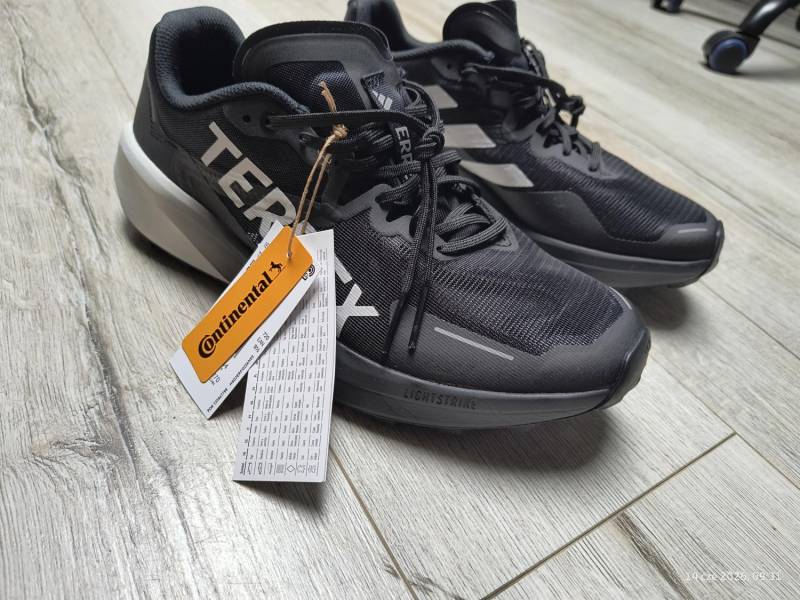 ox_buty-adidas-terrex-r44-2-pary