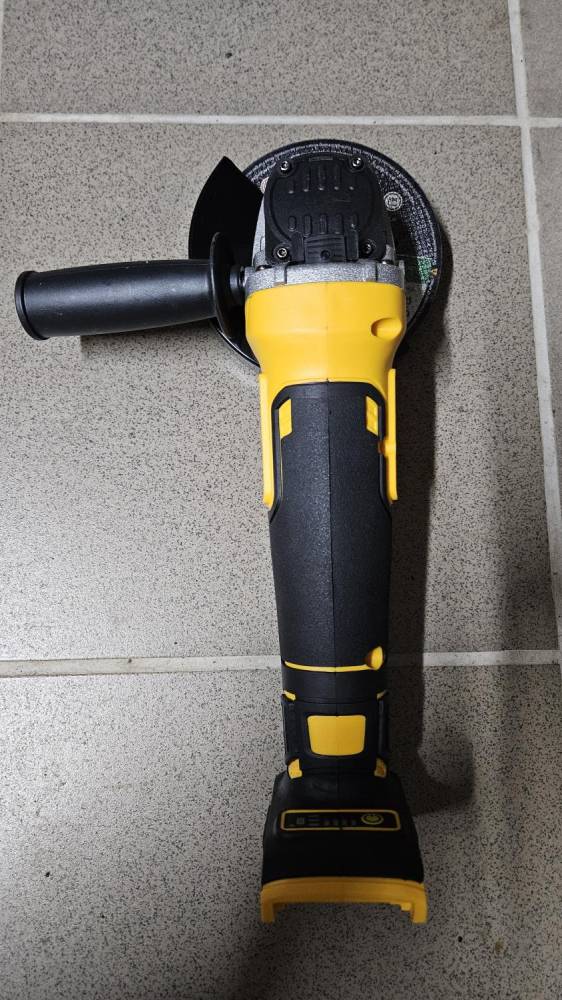 ox_szlifierka-katowa-na-akumulatory-dewalt-18-20v
