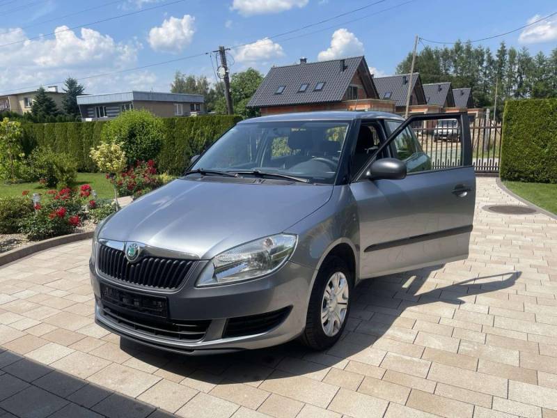 ox_skoda-fabia-12-benzyna-rok-2013-bezwypadkowy-klimatyzacja-el-szyby