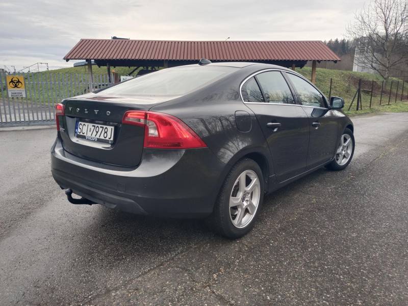 ox_volvo-s60-20d-163km-navi-klimatronic-xenon-2010r