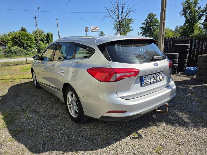 ox_ford-focus-15-tdci-klimatronic-tempomat-navi-2019r