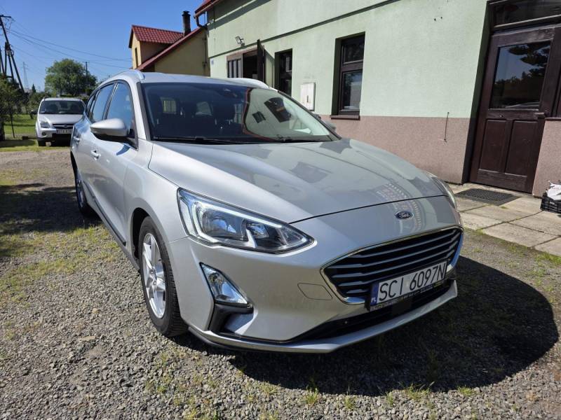 ox_ford-focus-15-tdci-klimatronic-tempomat-navi-2019r