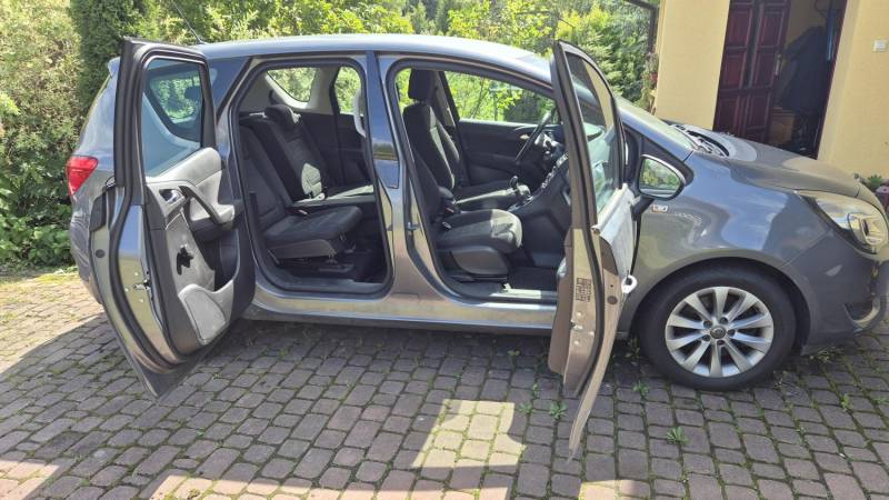 ox_sprzedam-opel-meriva-2016-diesel-pierwszy-wlasciciel-w-polsce