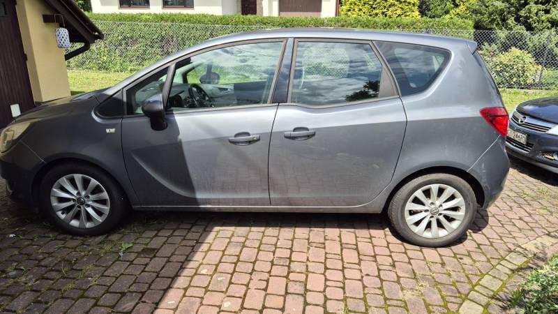 ox_sprzedam-opel-meriva-2016-diesel-pierwszy-wlasciciel-w-polsce
