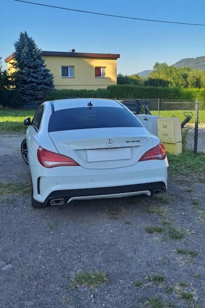 ox_mercedes-benz-cla-200-amg-line-16-156km