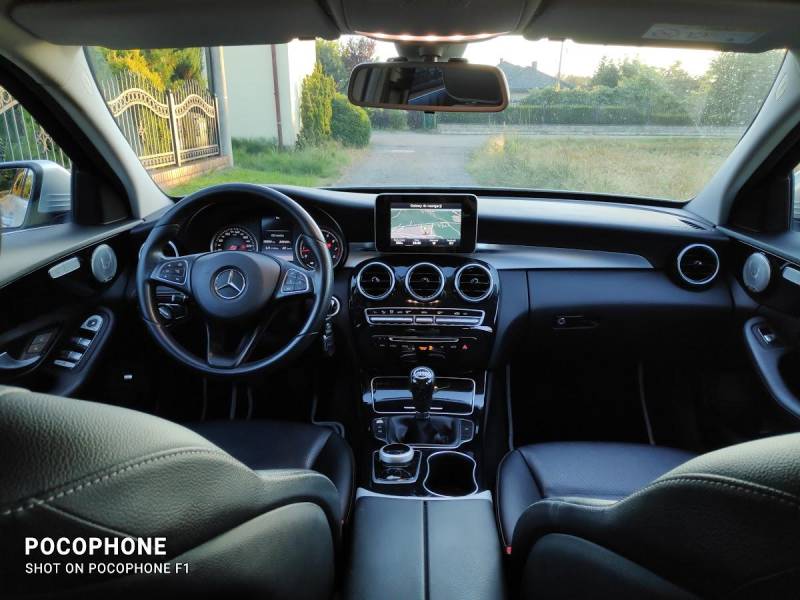 ox_mercedes-benz-w205-bezwypadkowy-jasienica-prywatnie-klasa-c