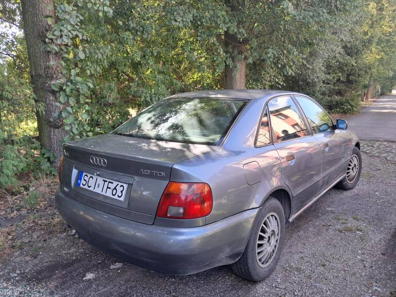 ox_audi-a4-b5-19-90km