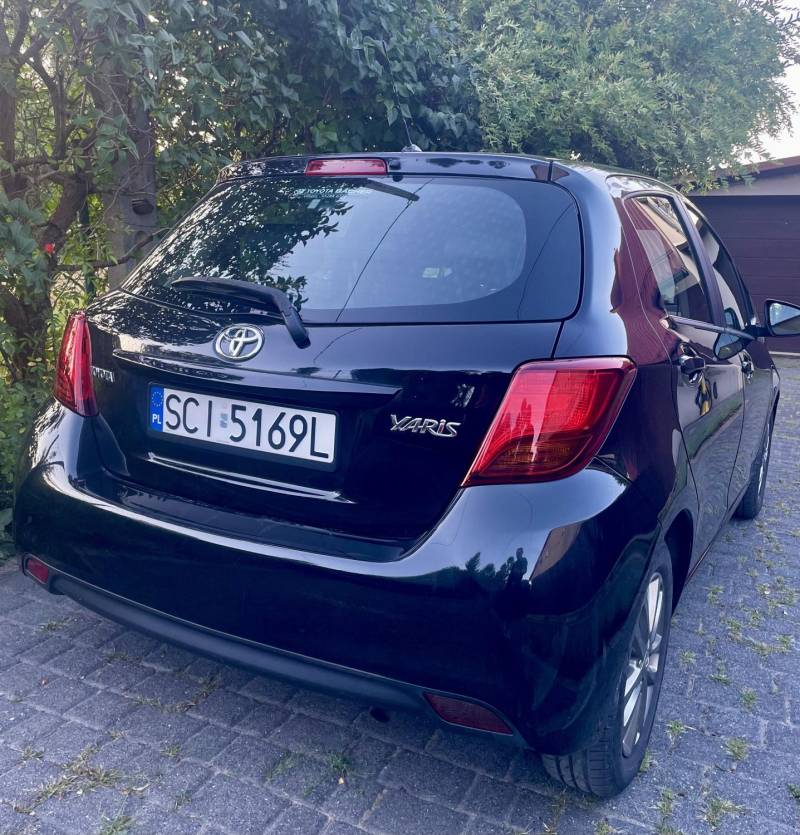 ox_toyota-yaris-2015r-10