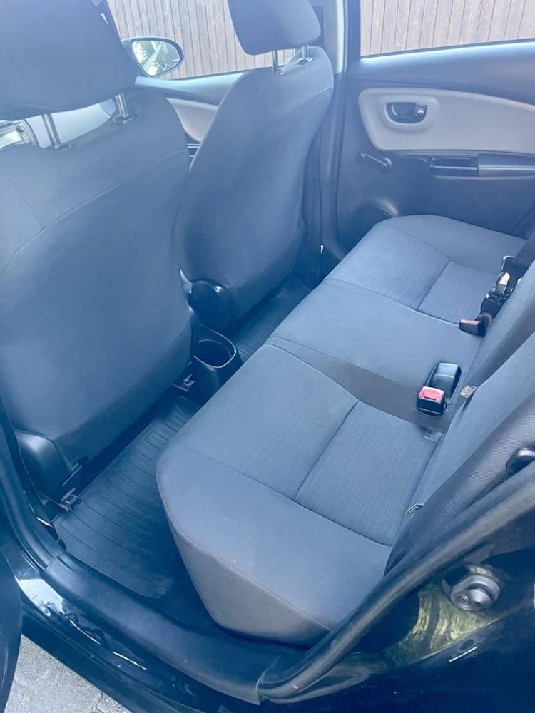 ox_toyota-yaris-2015r-10