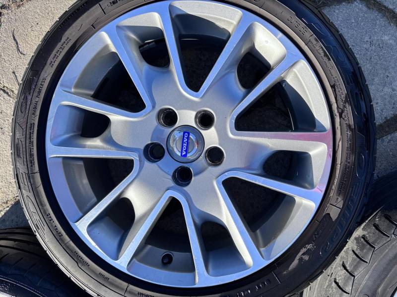 ox_felgi-aluminowe-7jx17h2x525-volvo-z-debica-presto-20550r17