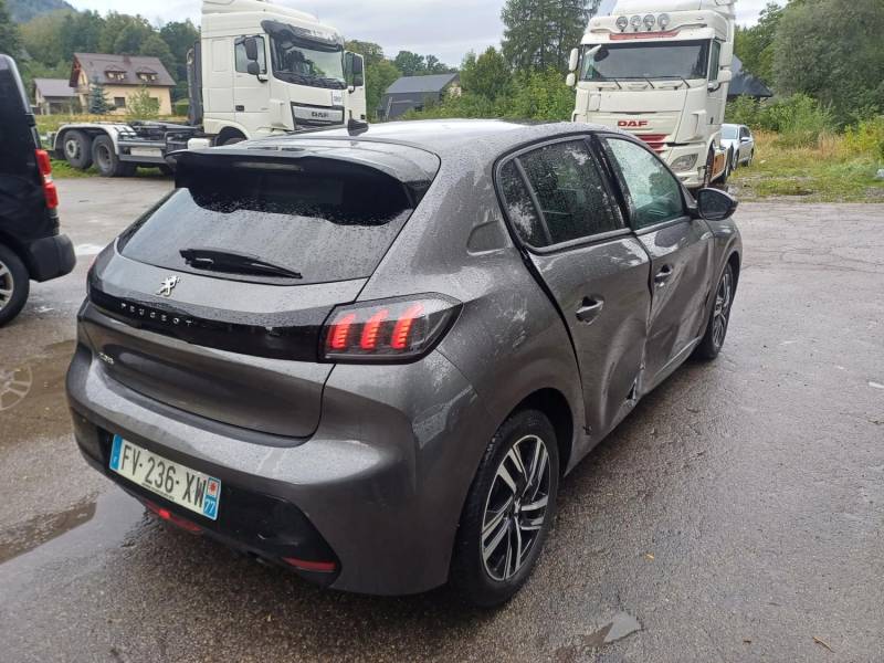 ox_peugeot-208-ii-automat