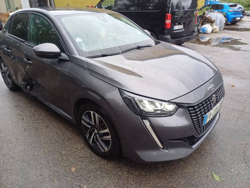 ox_peugeot-208-ii-automat
