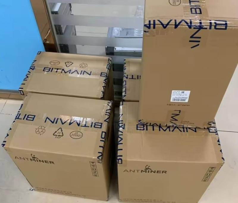 ox_bitmain-zcash-miner-z15-pro-840k-z15-pro-860k-1400usdt