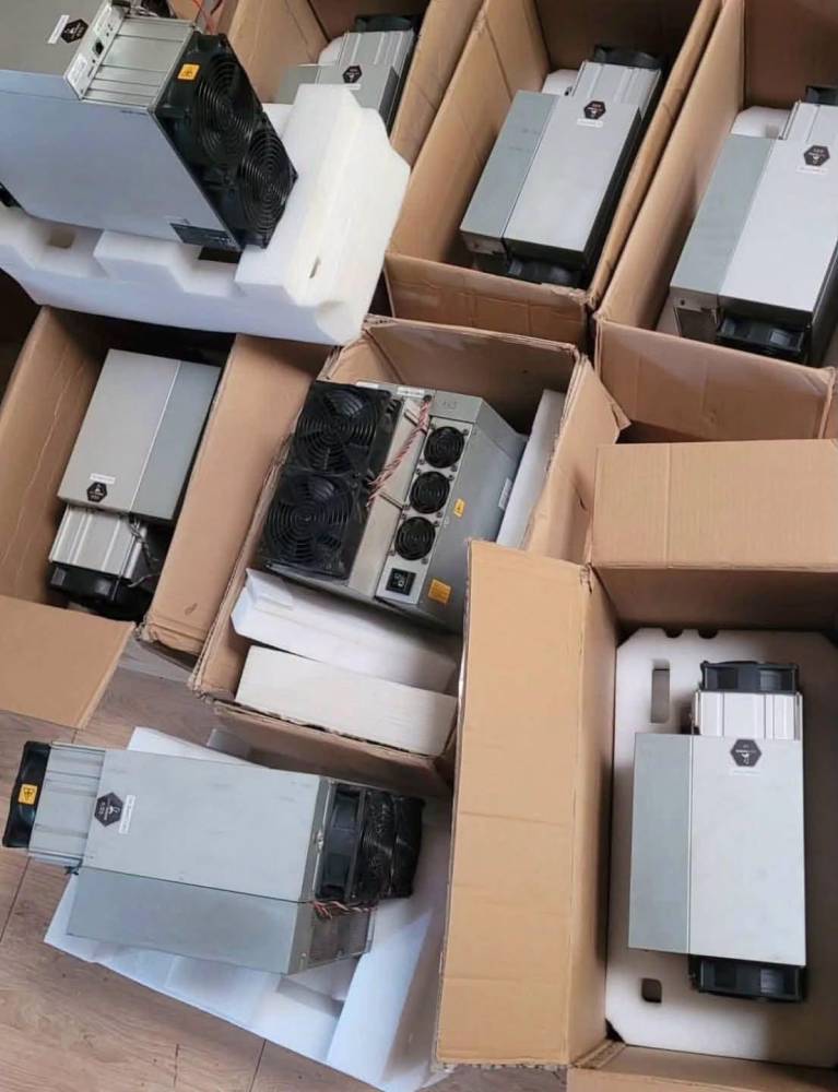 ox_bitmain-antminer-z15-pro-860ksol-2780w-miner
