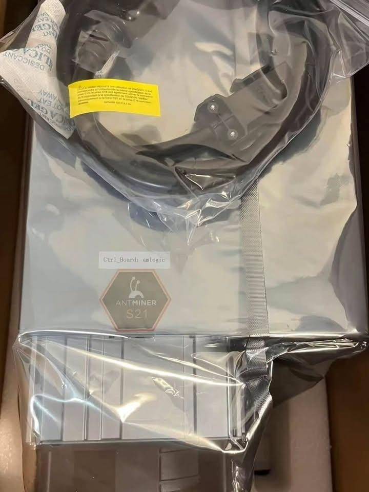 ox_bitmain-antminer-s21-200ths