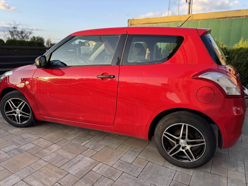 ox_sprzedam-suzuki-swift-2011r