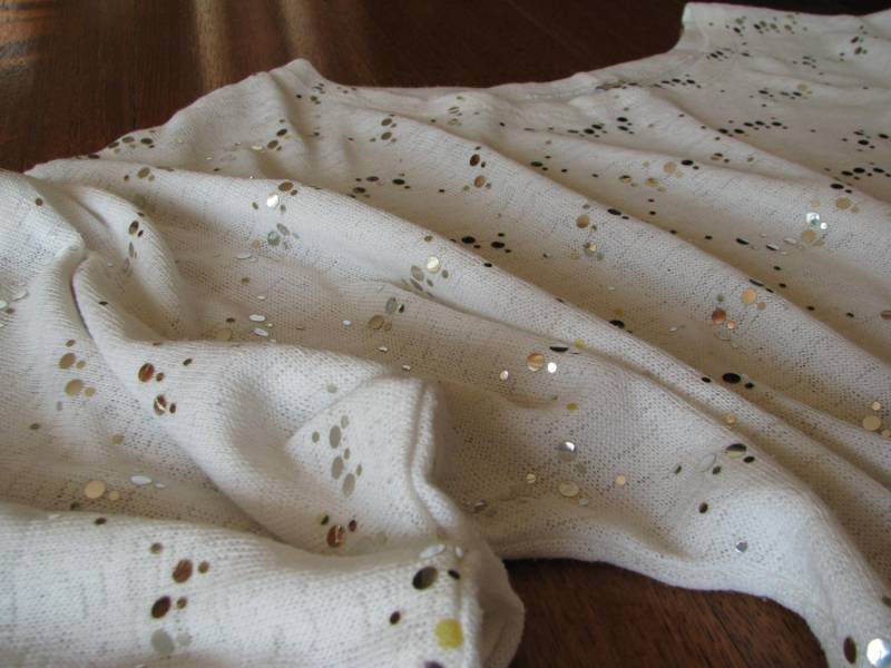 ox_luzny-bialy-sweterek-bluzka-z-cekinkami-l-xl