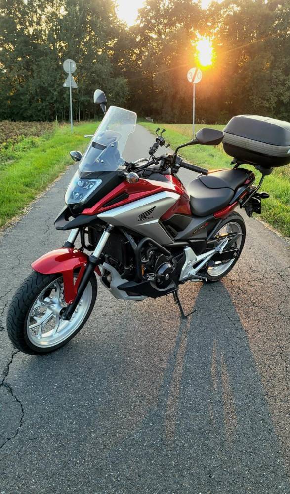 ox_2017-honda-nc750x-automat-dct-26tys-km