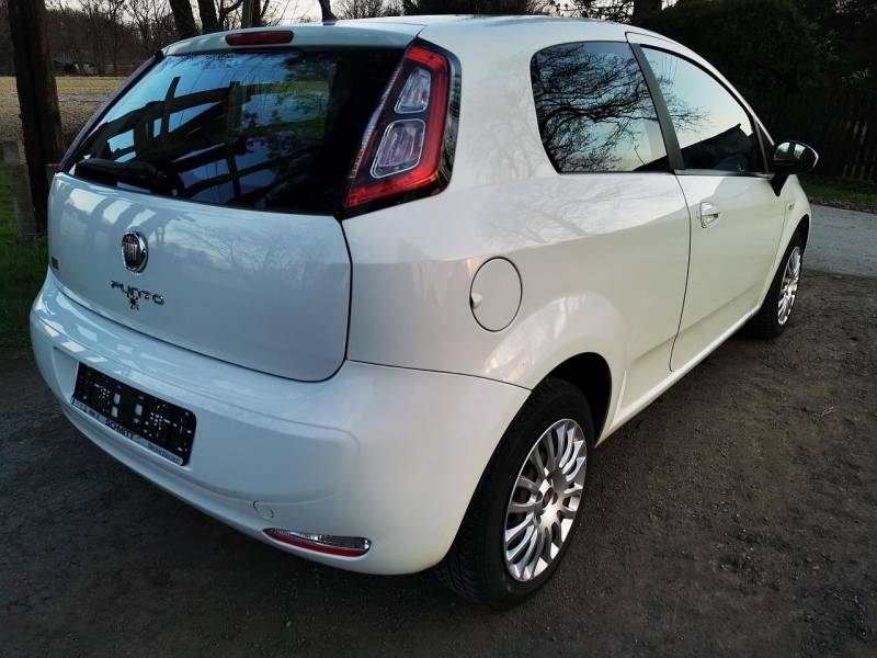 Fiat Punto Evo 2012r Benzyna 1.2 Zadbany Klima
